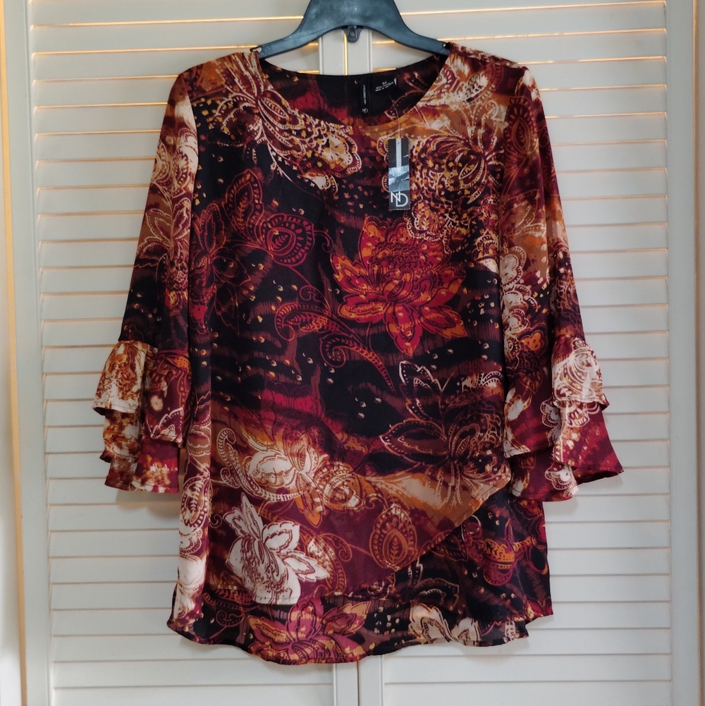 new directions Burgundy Floral Ruffle Sleeve Blouse